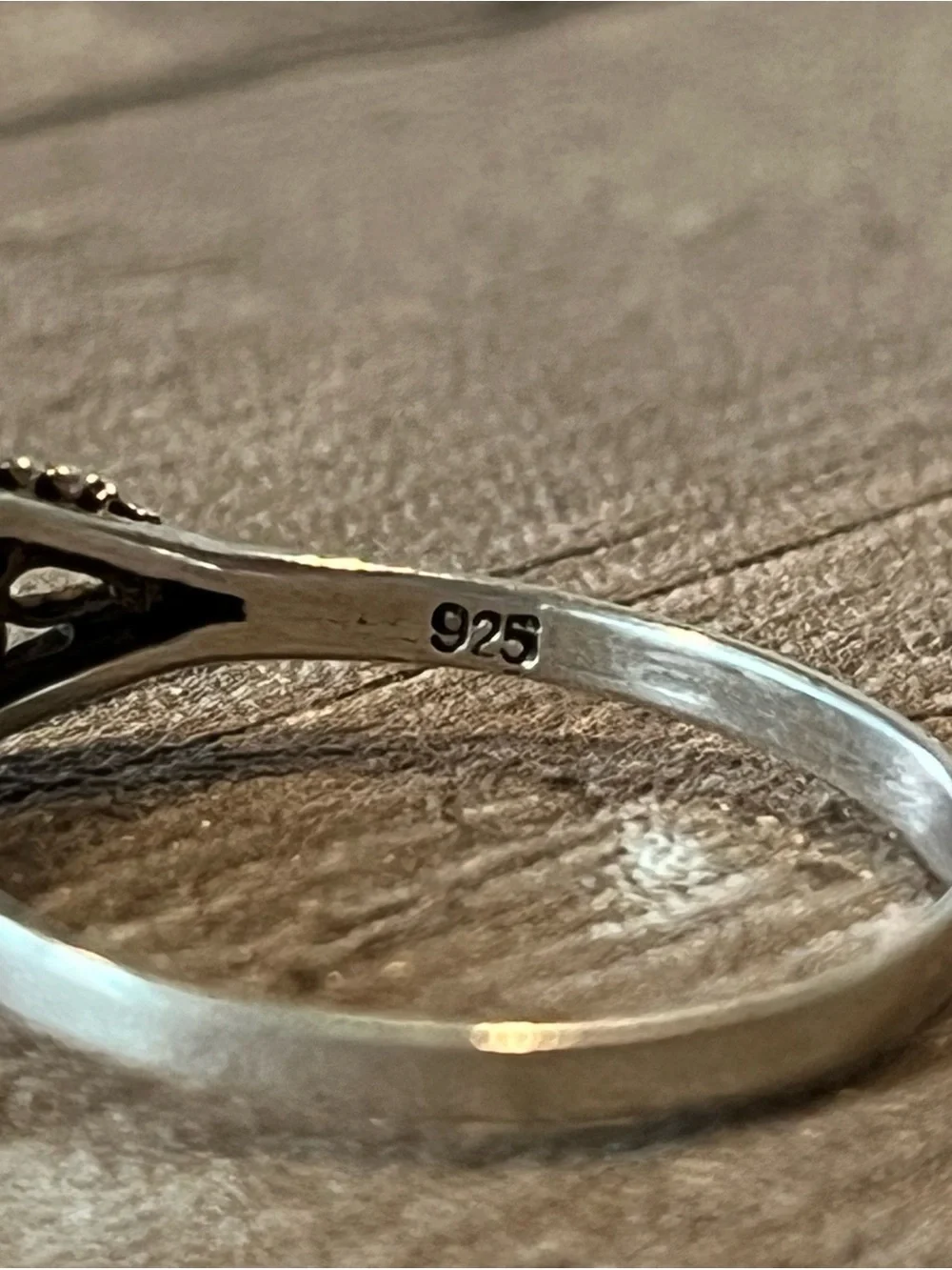 Sterling Silver Black Onyx Filigree Ring - size 10.5